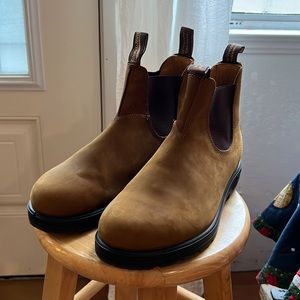 Mens AU size 10.5 Crazy Horse Brown Blundstones